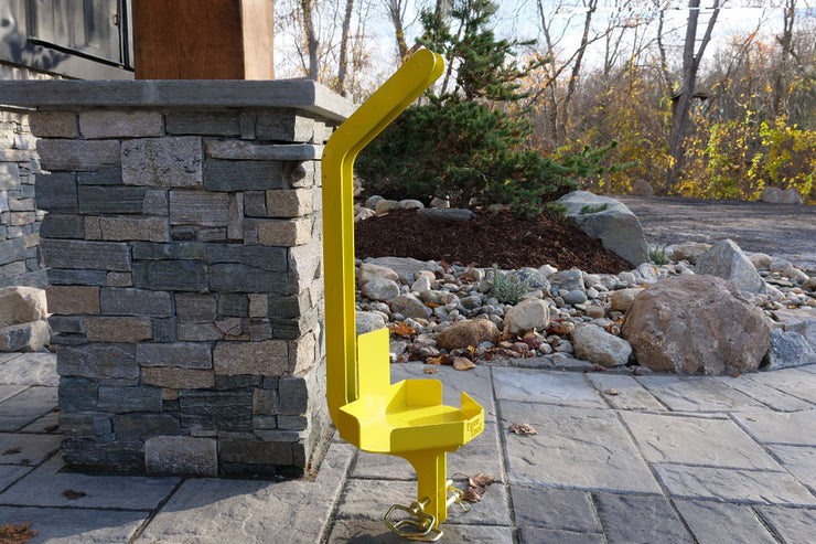 The Pave Tool Vac Mount holds either the Vac Max Electric or Battery options to use with a machine.