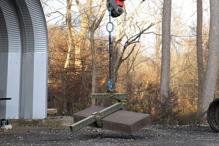 BL980 Block Clamp that picks upto 980 pounds of Retaining Wall Block, Step Treads or other Stone